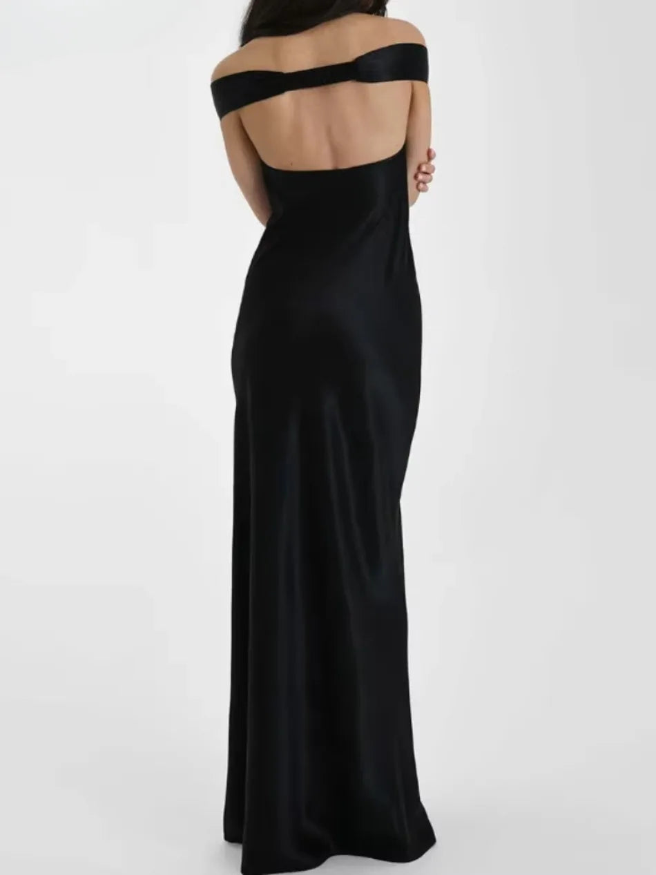 שמלת סאטן-רותם