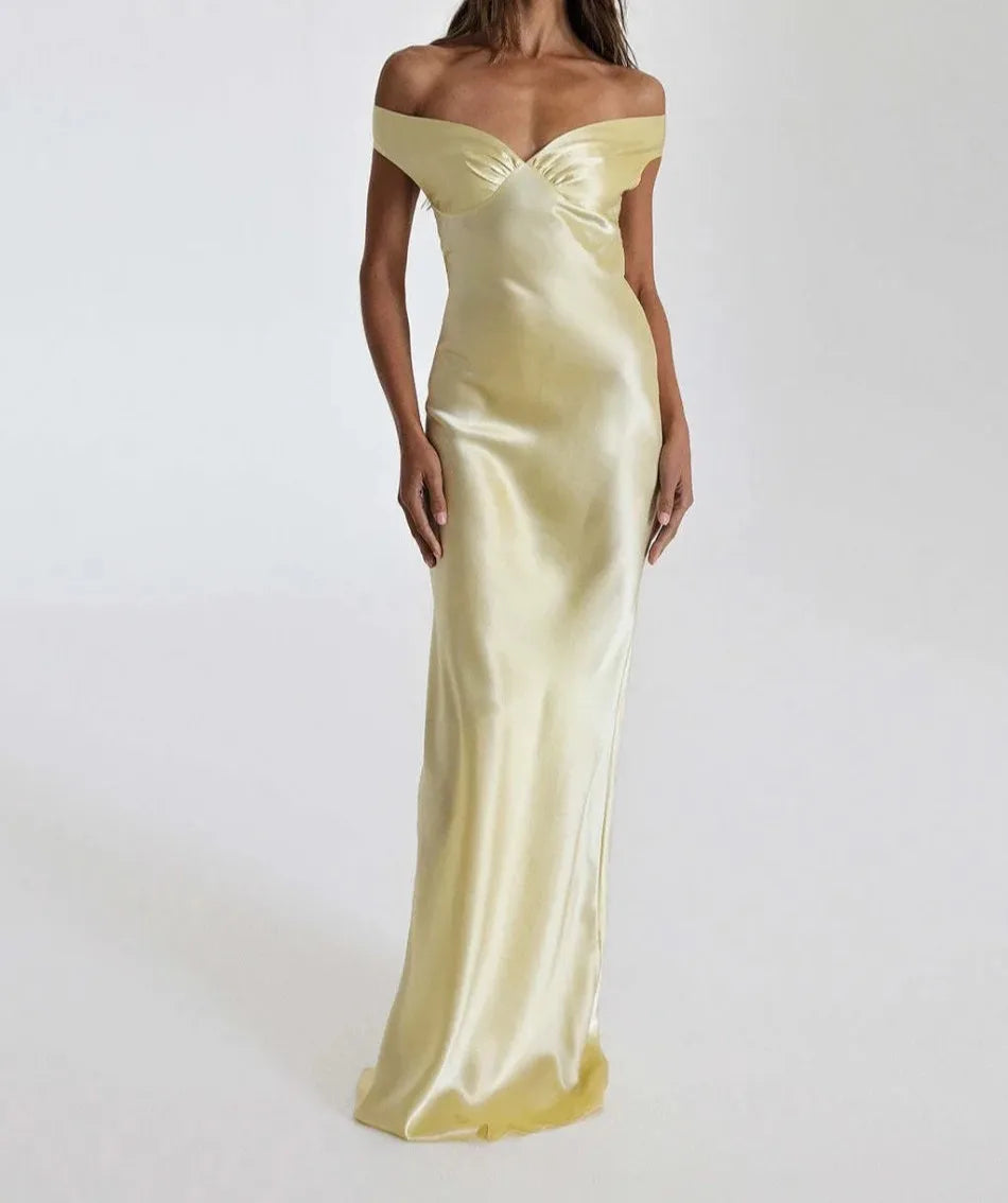 שמלת סאטן-רותם