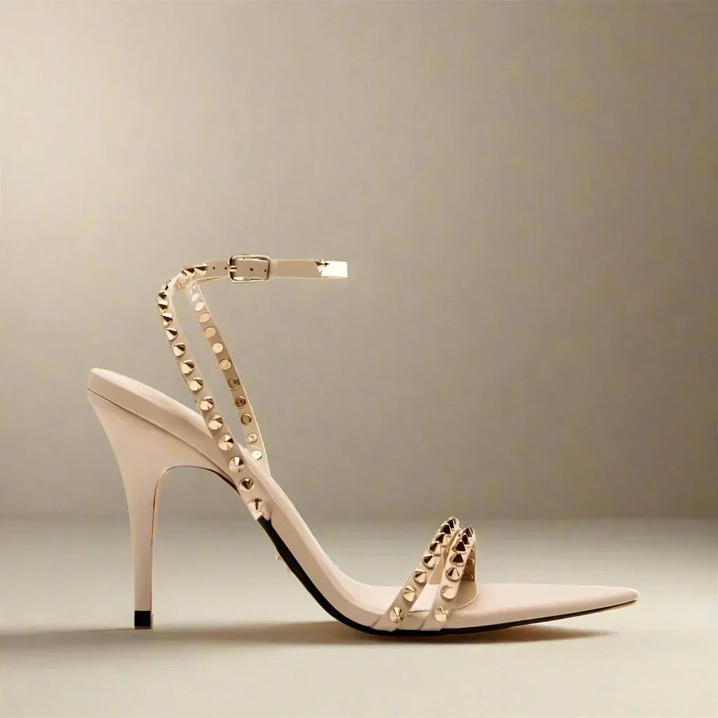 נעלי עקב – יעל