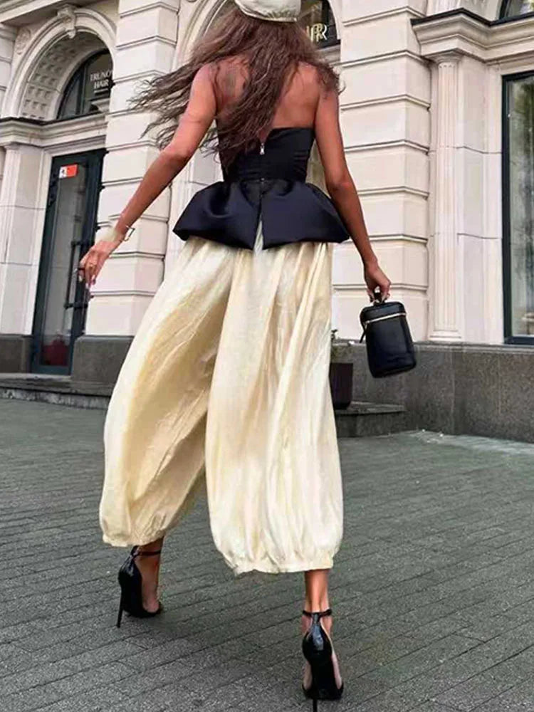 סט מכנס וטופ-שירה